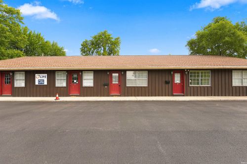 2-630 S Buffalo St, Warsaw, IN, 46580-4372 | Card Image