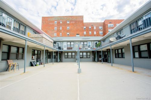 apt-b4-470 E Broadway, Long Beach, NY, 11561-4476 | Card Image
