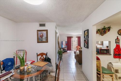 apt-202-6190 W 19th Ave, Hialeah, FL, 33012-6040 | Card Image