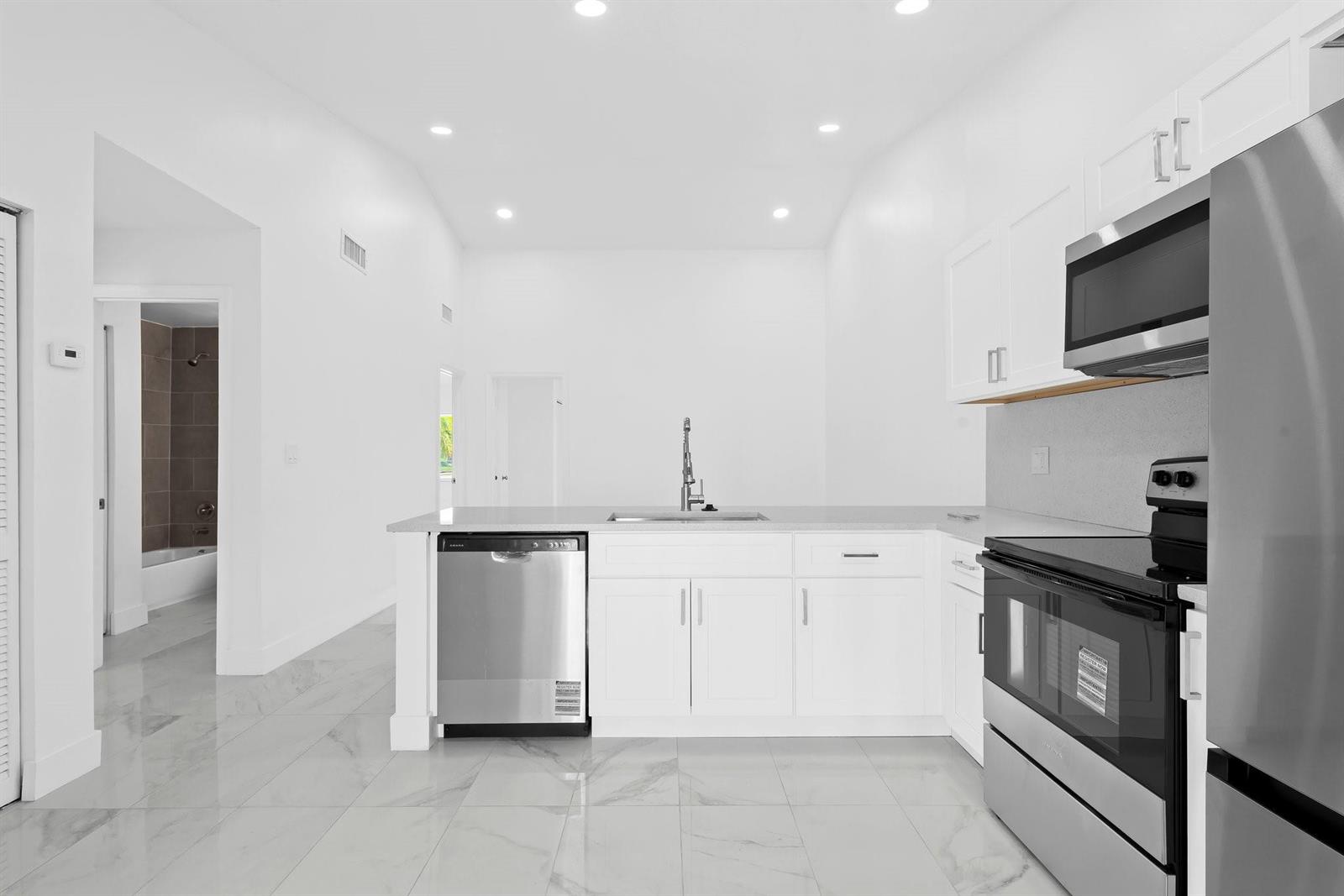 Residential Lease in Coral Springs 5