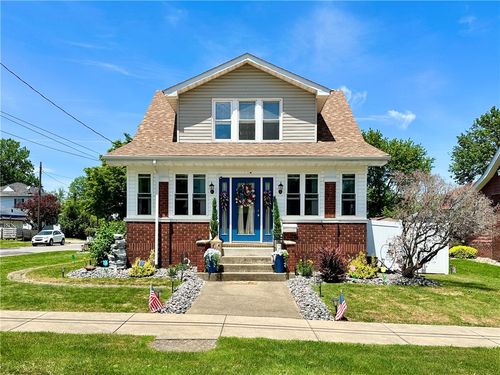 303 E Meyer Ave, New Castle, PA, 16105-2120 | Card Image
