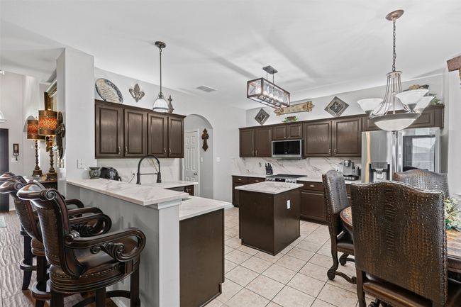 332 Carriage Ln, House other with 4 bedrooms, 3 bathrooms and null parking in Saginaw TX | Image 11