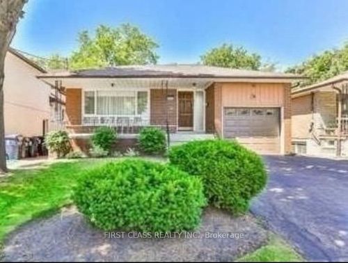 124 Barse St, North York, ON, M5M4L4 | Card Image