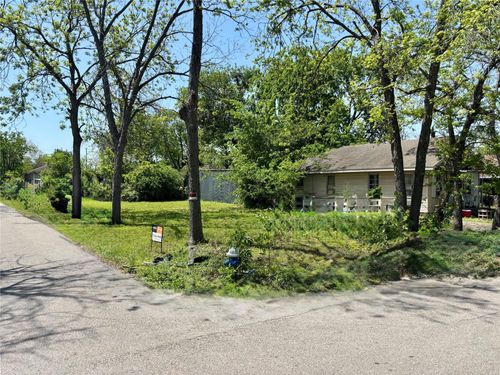 7120 Brownwood St, Houston, TX, 77020-5324 | Card Image