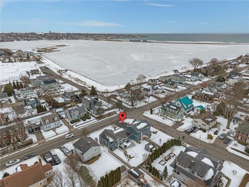 2-97 Eustis Ave, Newport, RI, 02840-2866 | Card Image