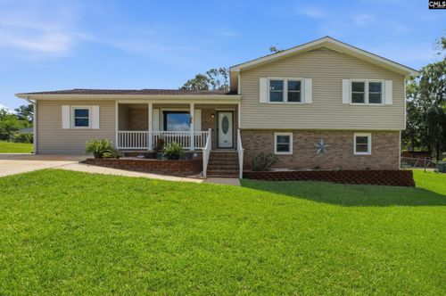 220 Hunstanton Dr, Winnsboro, SC, 29180-2617 | Card Image