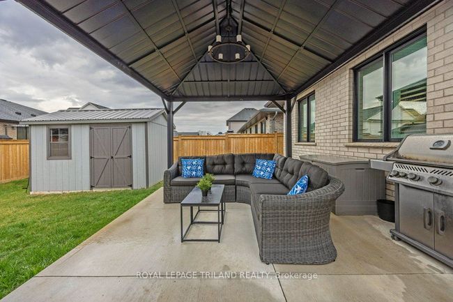25 Feathers Cross, House attached with 4 bedrooms, 3 bathrooms and 2 parking in St Thomas ON | Image 36