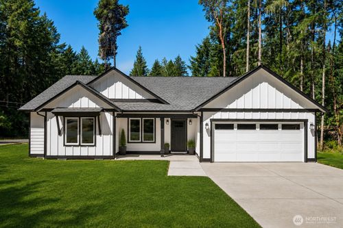 8918 127th Avenue Ct, Anderson Island, WA, 98303-9655 | Card Image