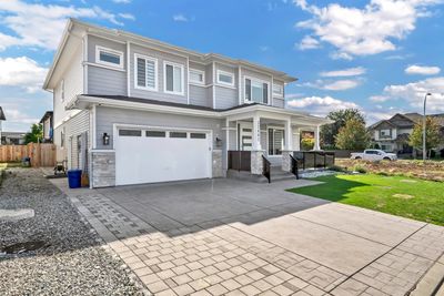 32662 Carter Ave, House other with 6 bedrooms, 4 bathrooms and 4 parking in Mission BC | Image 1