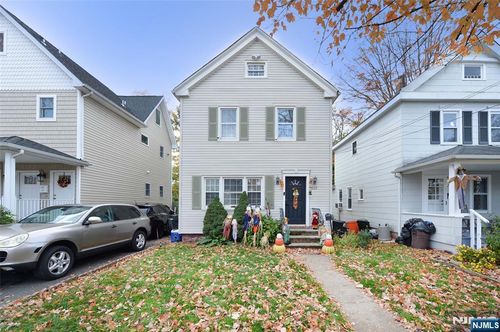 110 3rd Ave, Hawthorne, NJ, 07506-2414 | Card Image