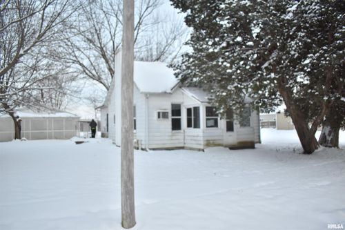 200 1st Ave, Sherrard, IL, 61281-8616 | Card Image