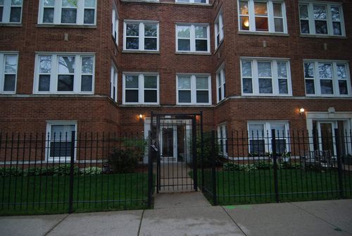 apt-2-4904 Springfield Ave, Chicago, IL, 60625-6172 | Card Image