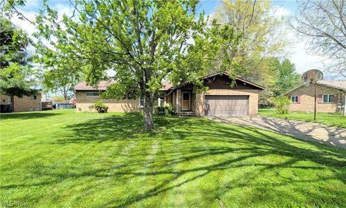 12802 Gardenside Drive, North Royalton, OH, 44133 | Card Image