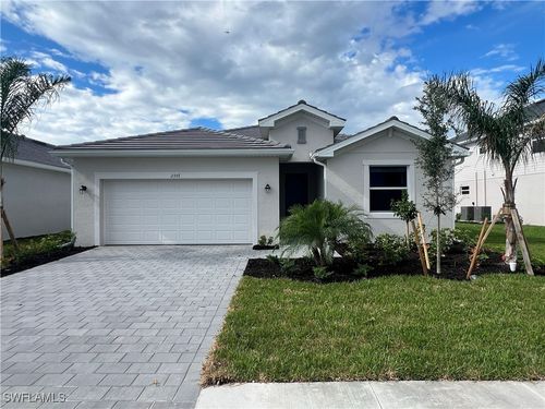 2357 Avocado Ln, NAPLES, FL, 34120-5736 | Card Image
