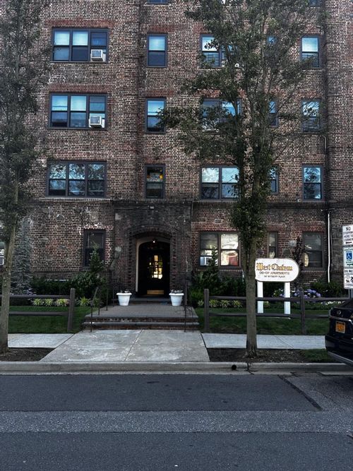 1f-141 Wyckoff Pl, Woodmere, NY, 11598-2115 | Card Image