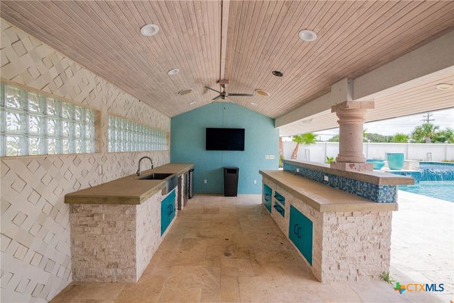 2133 W Maple St, House other with 4 bedrooms, 5 bathrooms and null parking in Port O Connor TX | Image 46