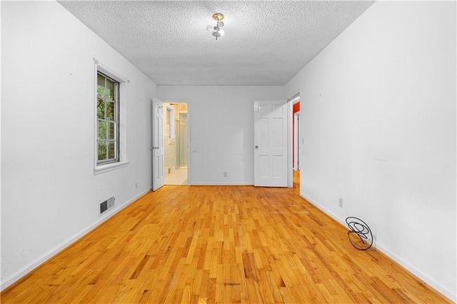 300 S Dale Ave, House other with 3 bedrooms, 2 bathrooms and null parking in Calhoun GA | Image 18
