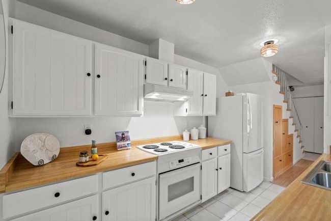 155 Peach Ter, Townhouse with 2 bedrooms, 2 bathrooms and null parking in Santa Cruz CA | Image 9
