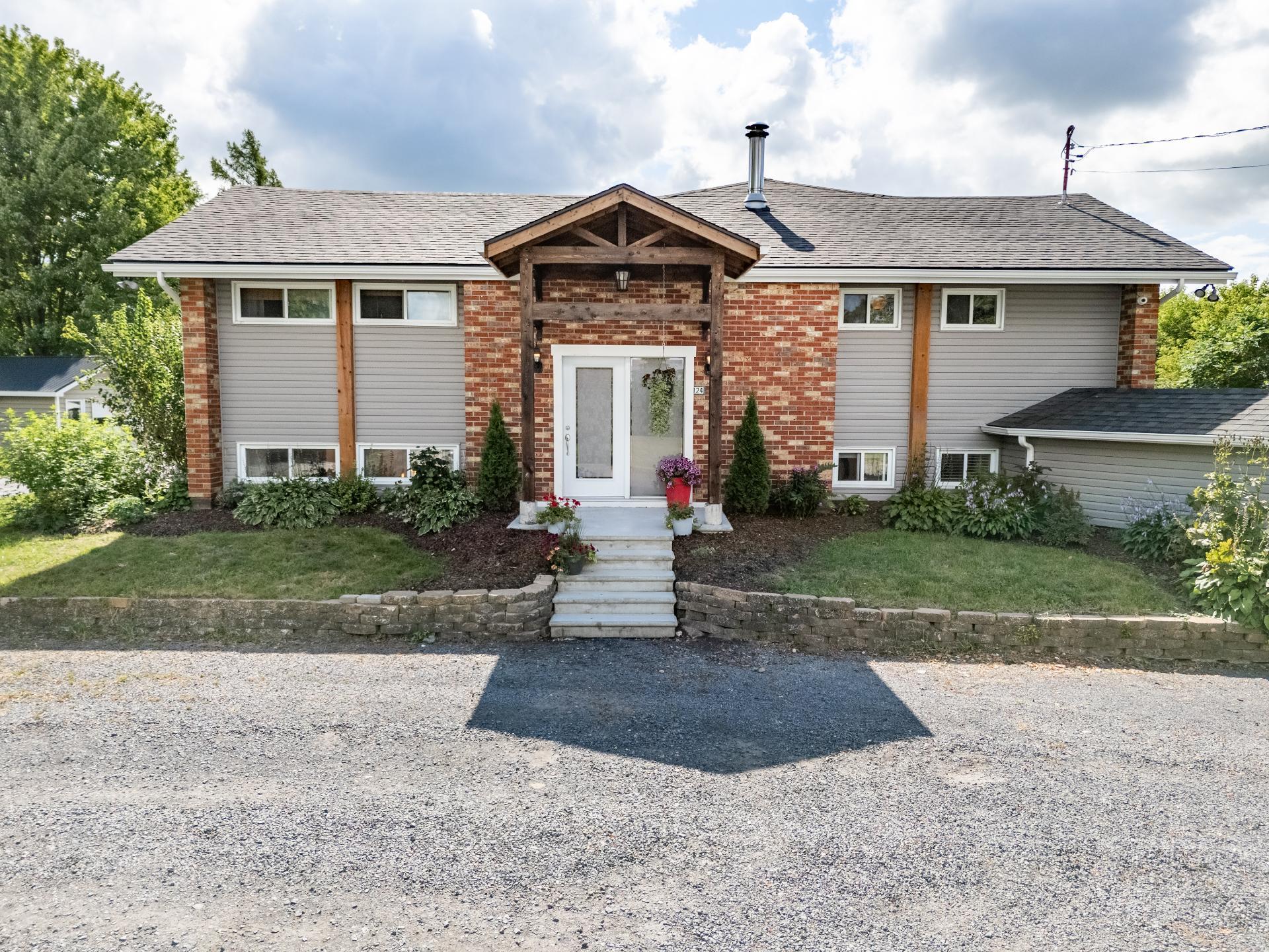 Residential in Mont-Saint-Grégoire 5