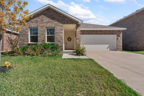 10329 Burnfoot Ln, Crowley, TX, 76036-4216 | Card Image