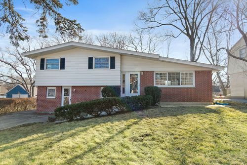 657 Lomond Dr, Mundelein, IL, 60060-1301 | Card Image