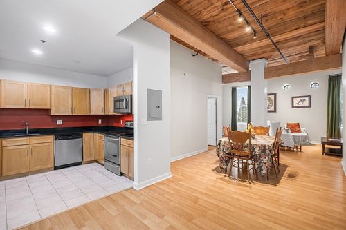 m206-52 Lawrence Dr, Lowell, MA, 01854 | Card Image