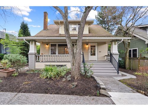 1925 Ne 48th Ave, Portland, OR, 97213-2021 | Card Image