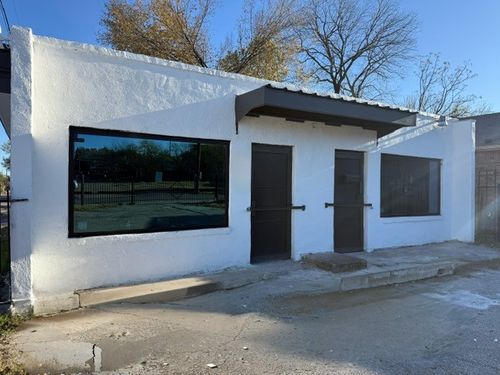 4126 Metropolitan Ave, Dallas, TX, 75210-1930 | Card Image
