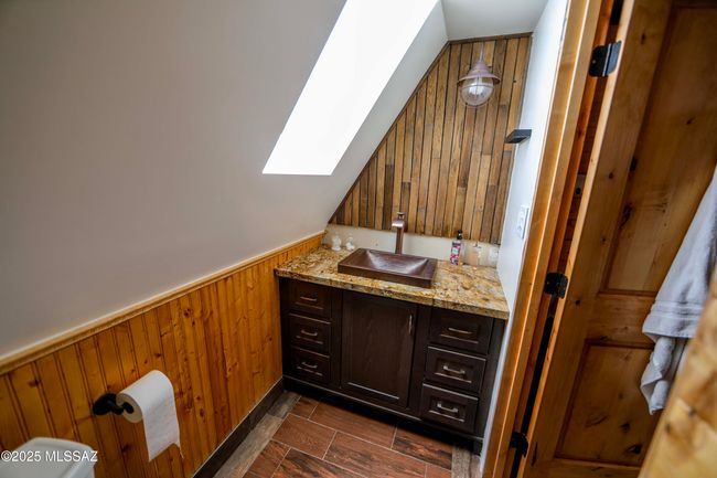 Bathroom | Image 15
