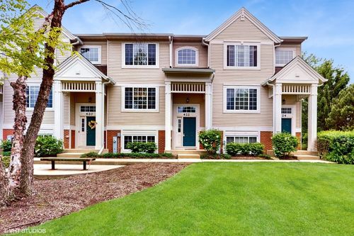 422 Cary Woods Cir, Cary, IL, 60013-2059 | Card Image