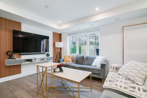 129-11 Foundry Ave, Toronto, ON, M6H0B7 | Card Image