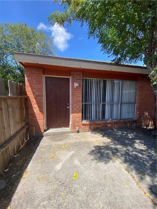 3726-3714 Thornberry Ct, Corpus Christi, TX, 78415-3633 | Card Image