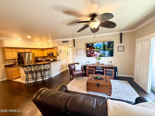 2060-20660 N 40th St, Phoenix, AZ, 85050-7301 | Card Image