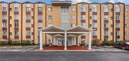 unit-503-25735 Lorain Rd, North Olmsted, OH, 44070-3358 | Card Image