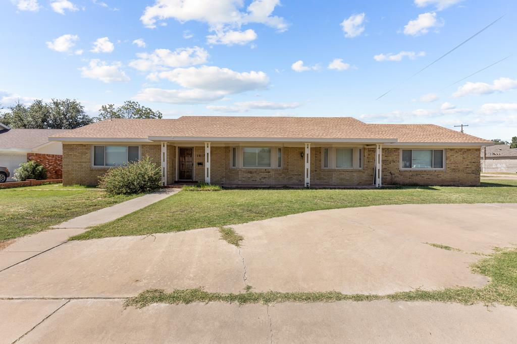 Tanglewood Ln, Odessa, TX 79761
