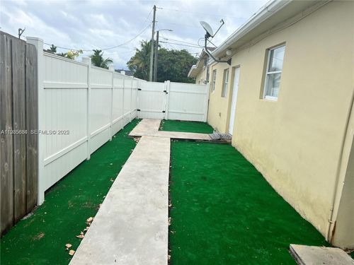17120 Nw 17th Ct, Miami Gardens, FL, 33056-4925 | Card Image