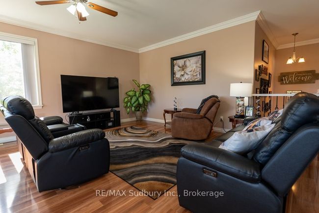 2950 Radar Rd, House other with 4 bedrooms, 3 bathrooms and 20 parking in Garson ON | Image 14
