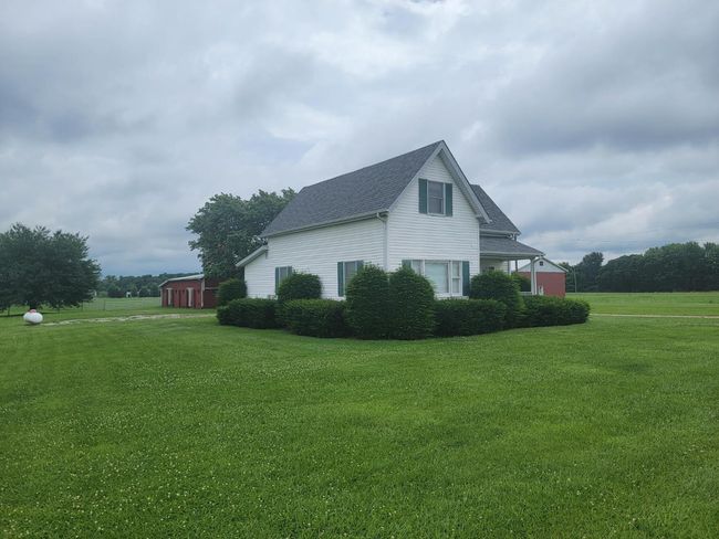 12076 N State Road 101, House other with 4 bedrooms, 1 bathrooms and null parking in Sunman IN | Image 31