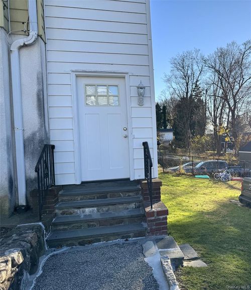 1l-43 Linden Ave, Ossining, NY, 10562-4311 | Card Image