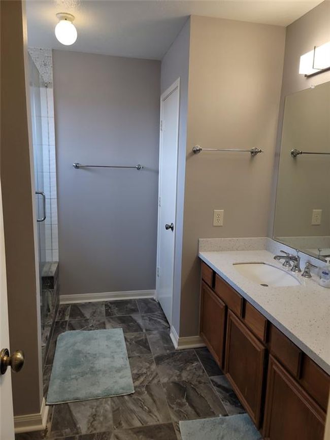 Primary bathroom | Image 10