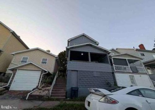 206 E Walnut Ave, ALTOONA, PA, 16601-5208 | Card Image