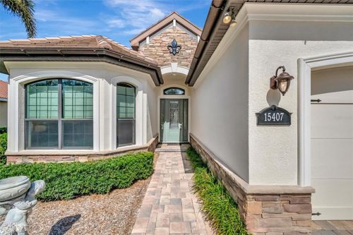 15407 Helmsdale Pl, LAKEWOOD RANCH, FL, 34202-5627 | Card Image