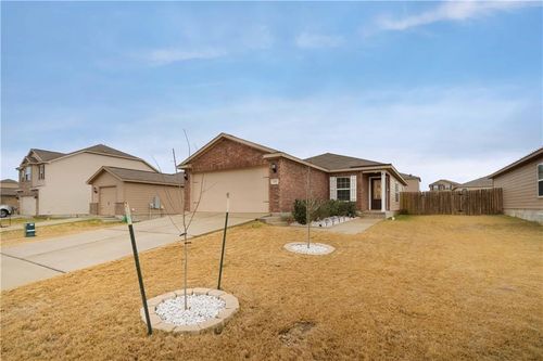 112 Millers Loop, Jarrell, TX, 76537-0049 | Card Image