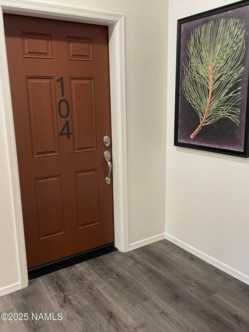 104-2950 W Presidio Dr, Flagstaff, AZ, 86001-9170 | Card Image