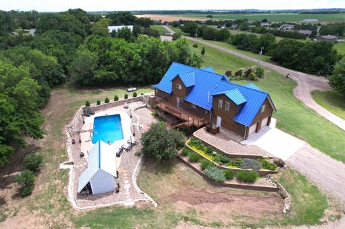 4412 Turner Ln, Salina, KS, 67401-2417 | Card Image