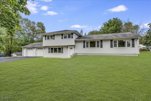 6 Golf Course Rd, Roxbury Twp, NJ, 07836-4600 | Card Image