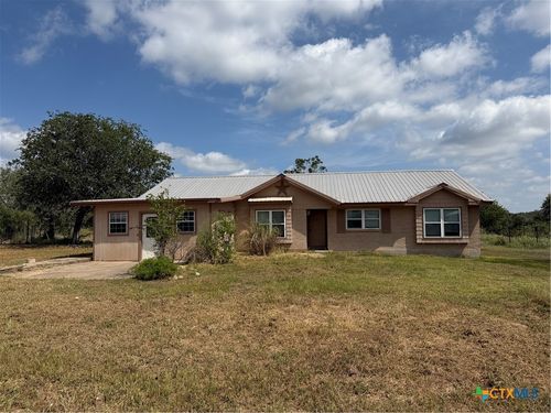 706 Thomaston River Rd, Cuero, TX, 77954-6814 | Card Image