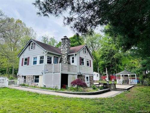 15 Pops Rd, Cortlandt Mnr, NY, 10567-5248 | Card Image