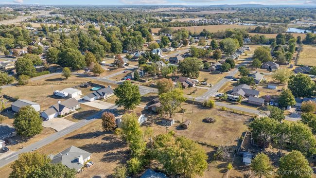 9172 E Oak Ln, House other with 3 bedrooms, 3 bathrooms and null parking in Claremore OK | Image 55