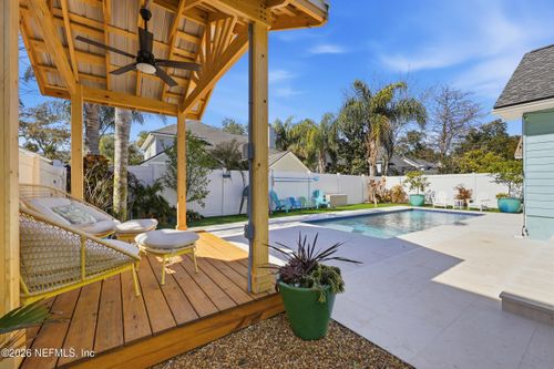 1472 Laurel Way, Atlantic Beach, FL, 32233-1835 | Card Image